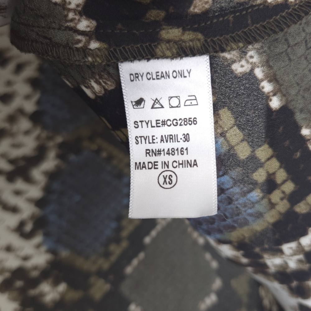 Buddy Love Python Flutter Sleeve Swing Top - image 7